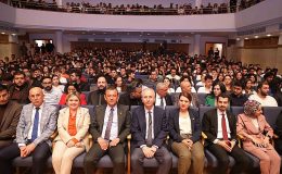 CHP Genel Başkanı Özgür Özel ve Çankaya Belediye Başkanı Hüseyin Can Güner Bilkent Üniversitesi Sosyal Demokrasi Topluluğu’nun düzenlediği Gençlik Buluşması’na katıldı